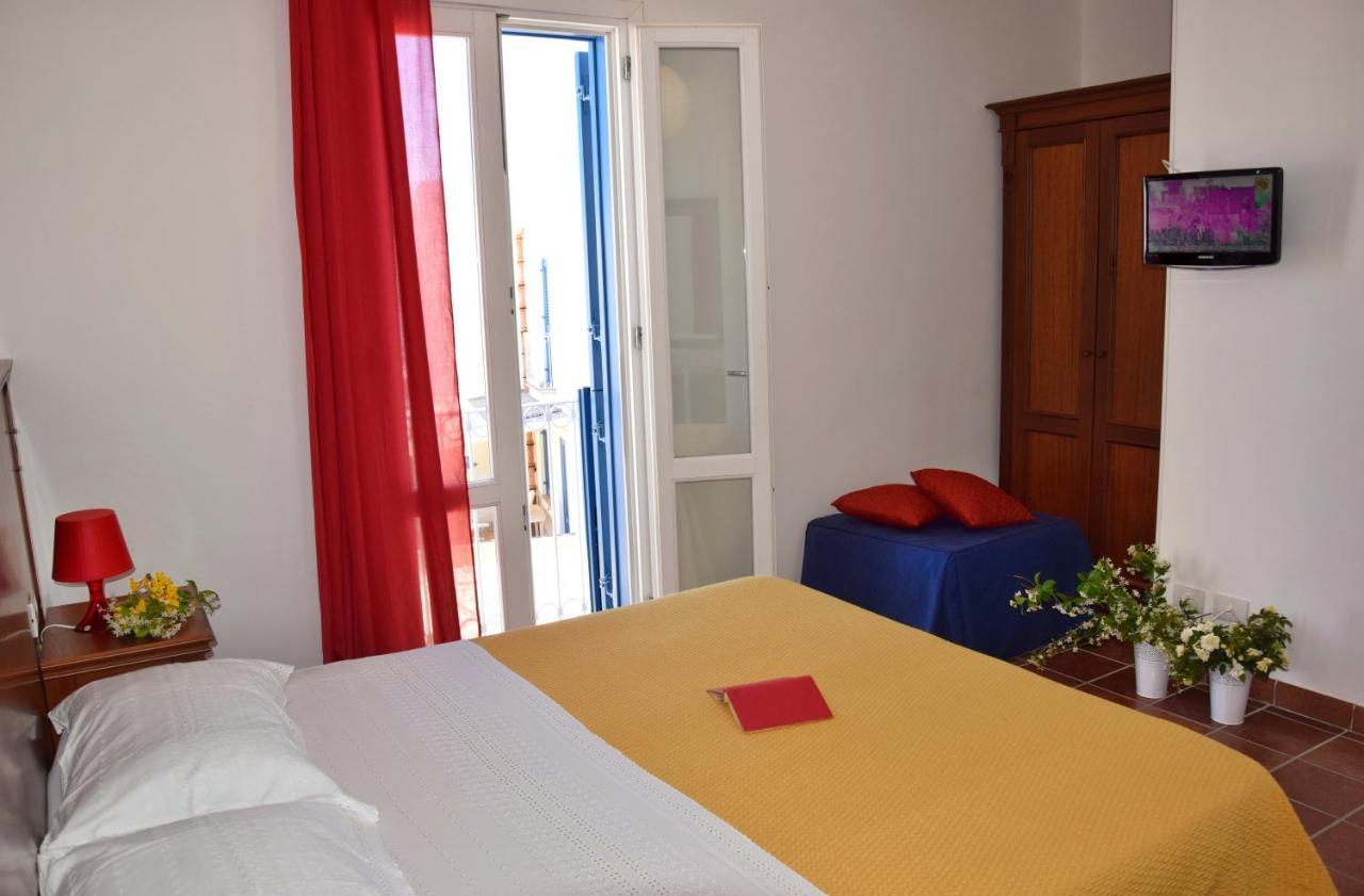 Favignana Casa Vacanza Orsola מראה חיצוני תמונה